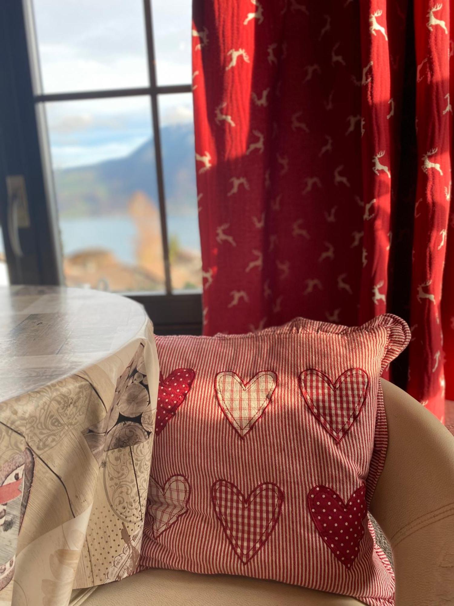 Herrlicher Blick Auf Berge Und See ファウレンゼー エクステリア 写真